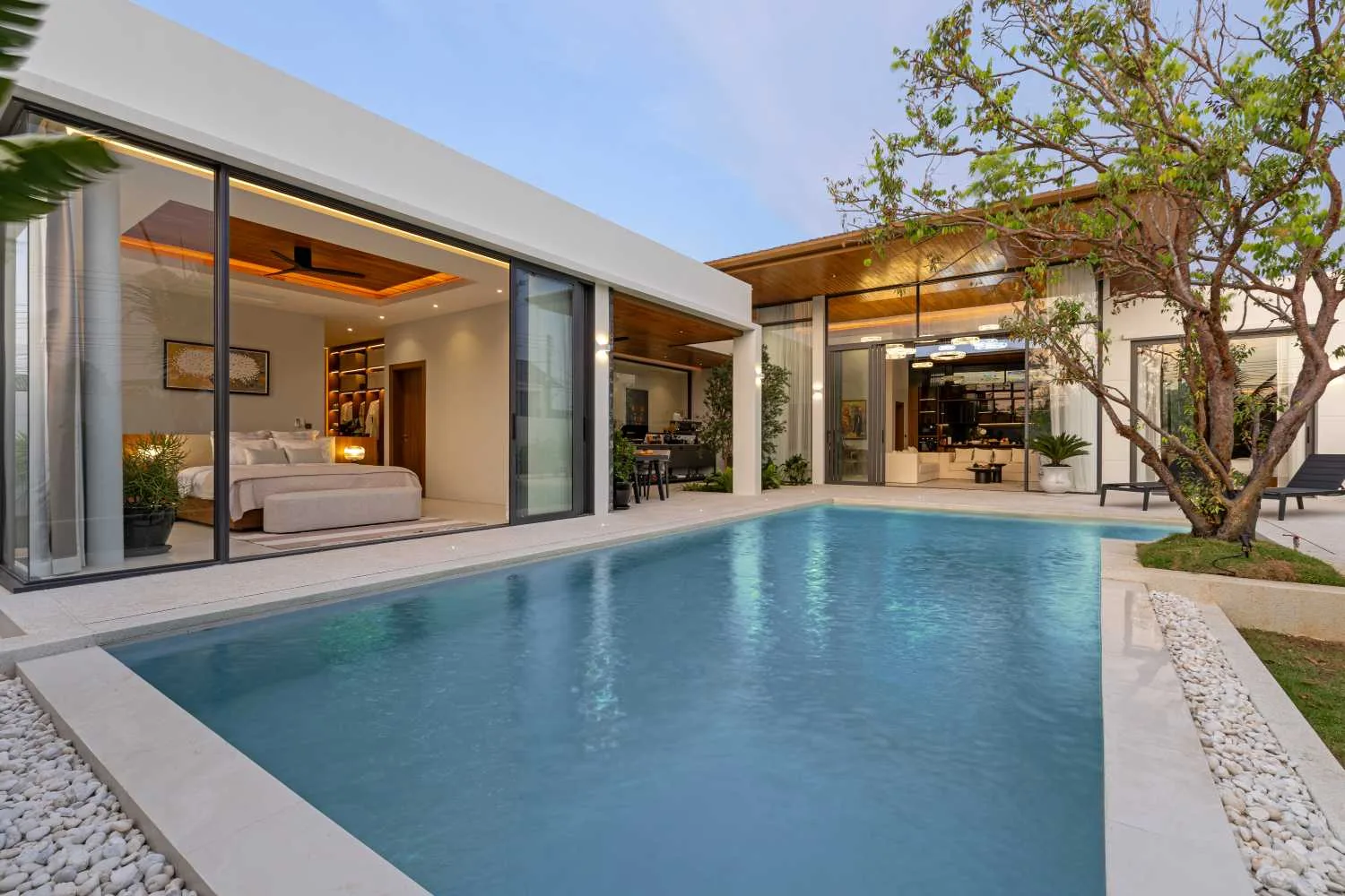Property image - full photo 46