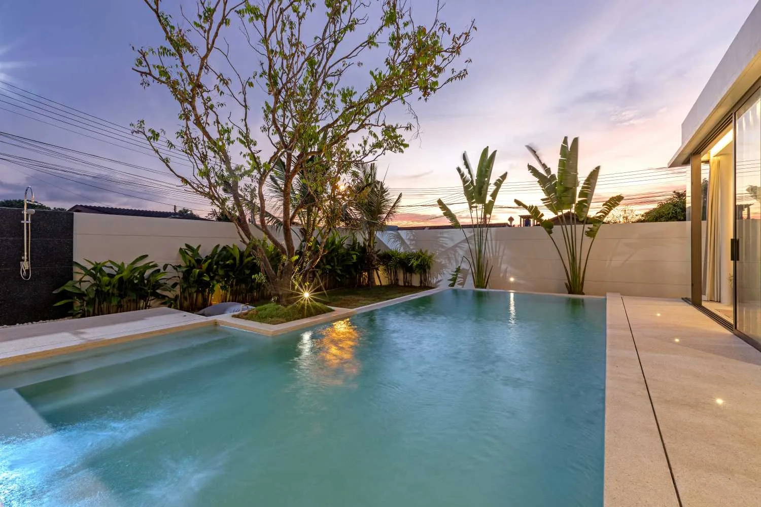 Property image - full photo 34