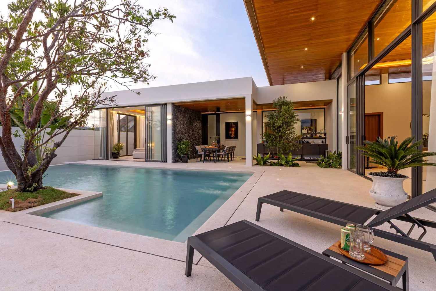 Property image - full photo 1