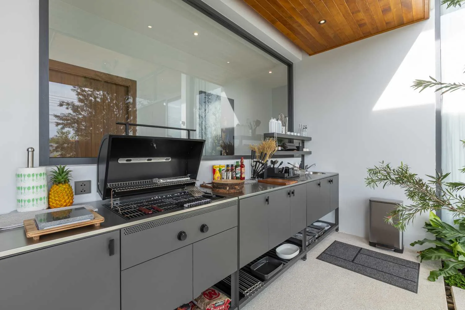Property image - full photo 12