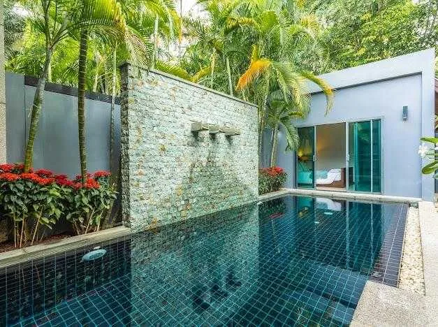 Property image - full photo 2