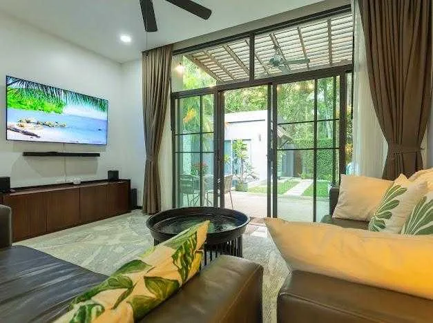 Property image - full photo 16