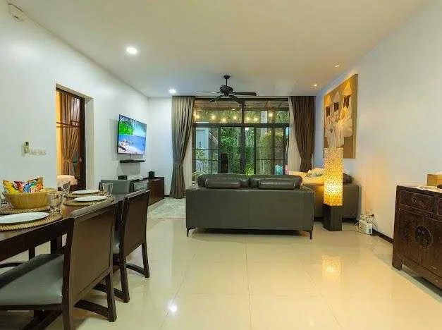 Property image - full photo 3