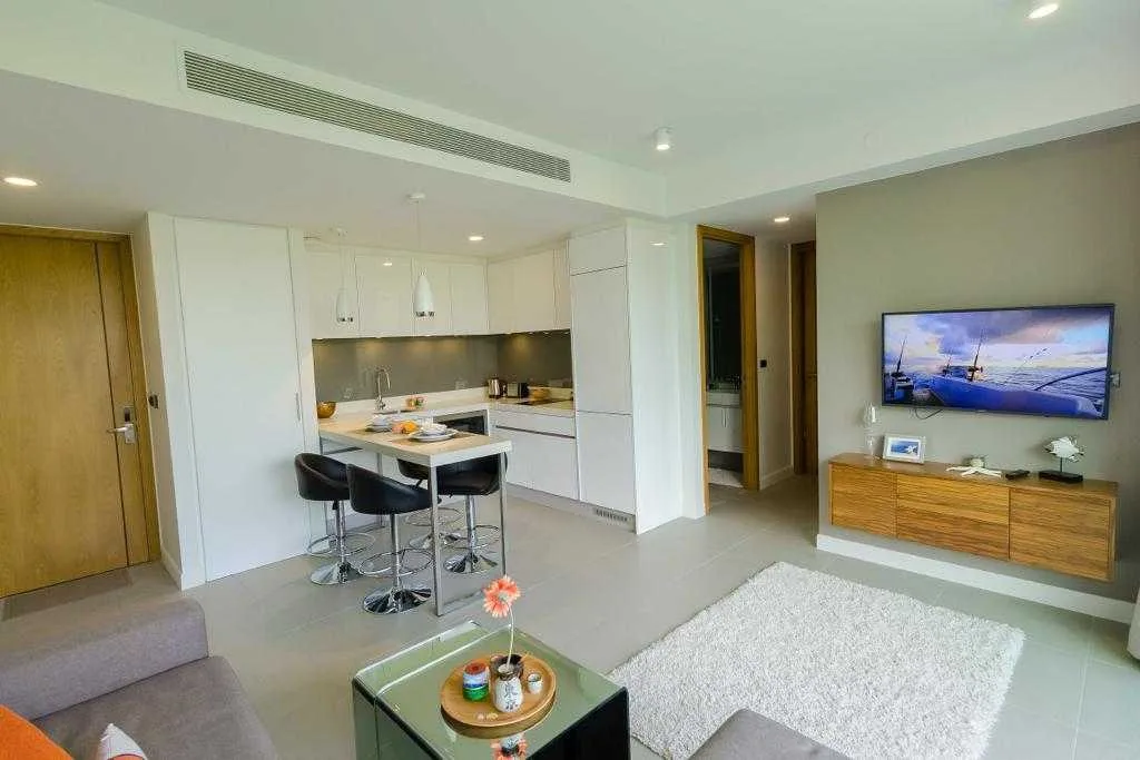 Property image - full photo 16