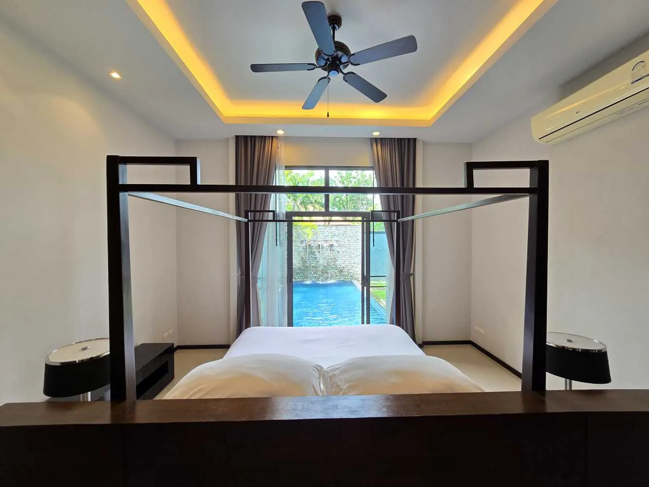 Property image - full photo 15