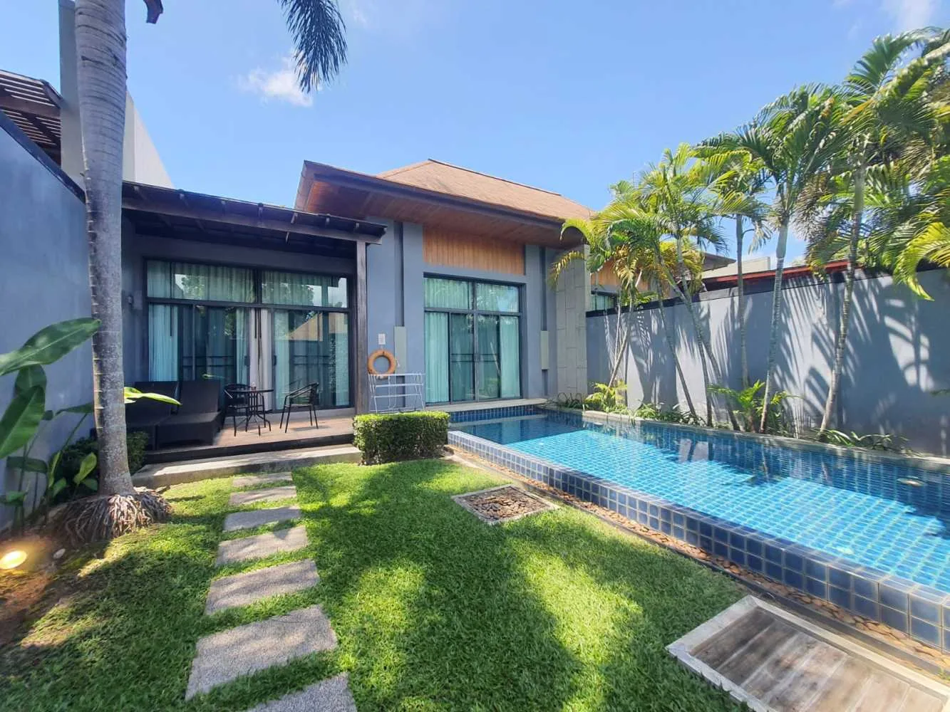 Property image - full photo 1