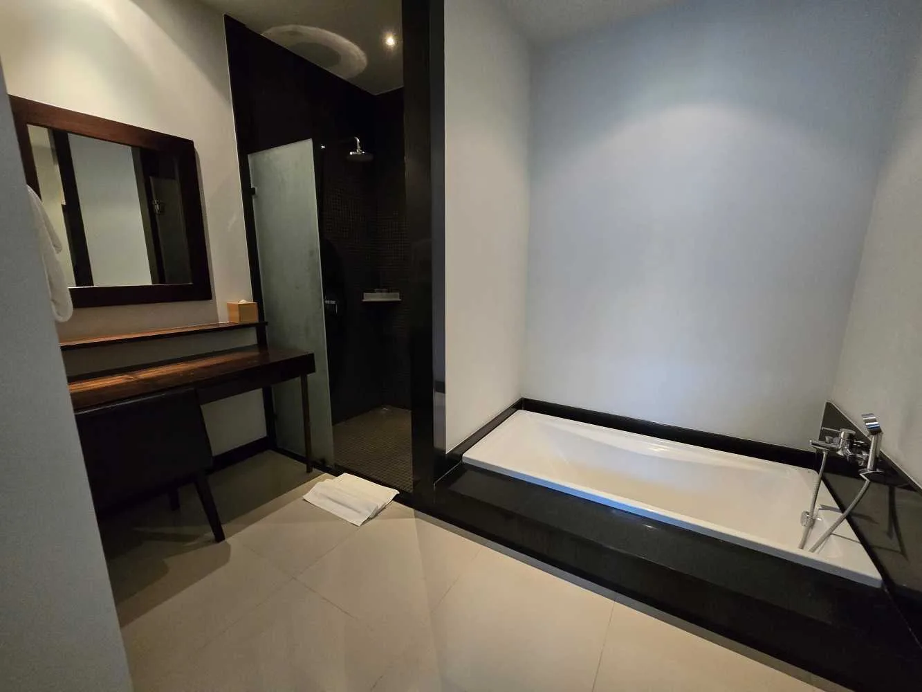 Property image - full photo 19
