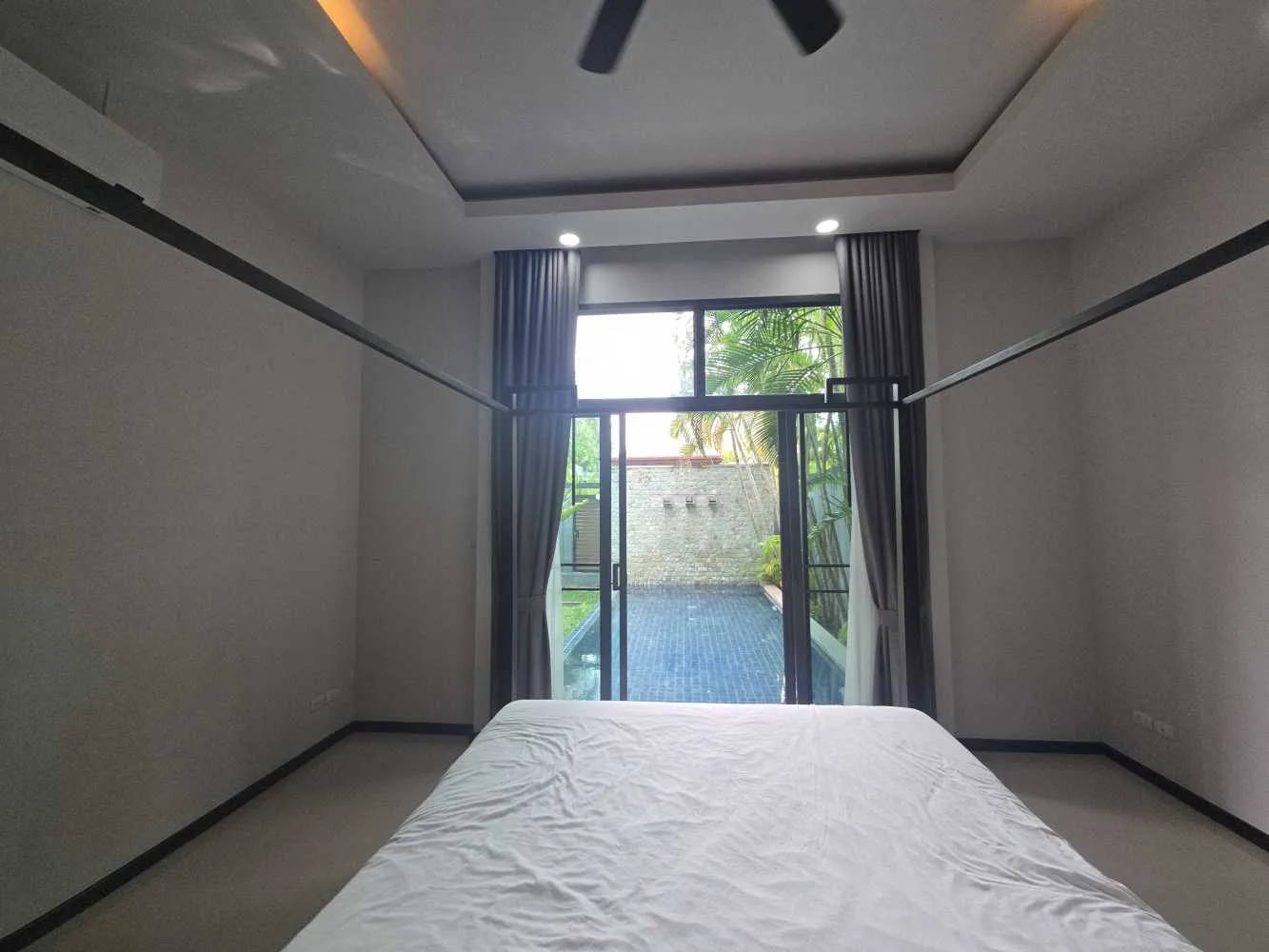 Property image - full photo 10