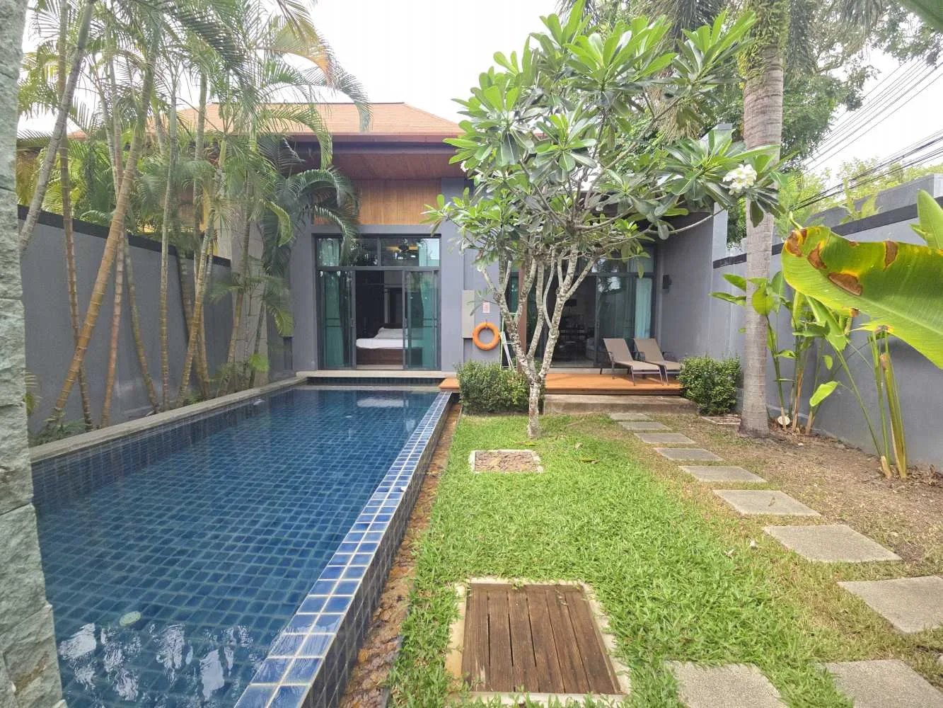 Property image - full photo 1