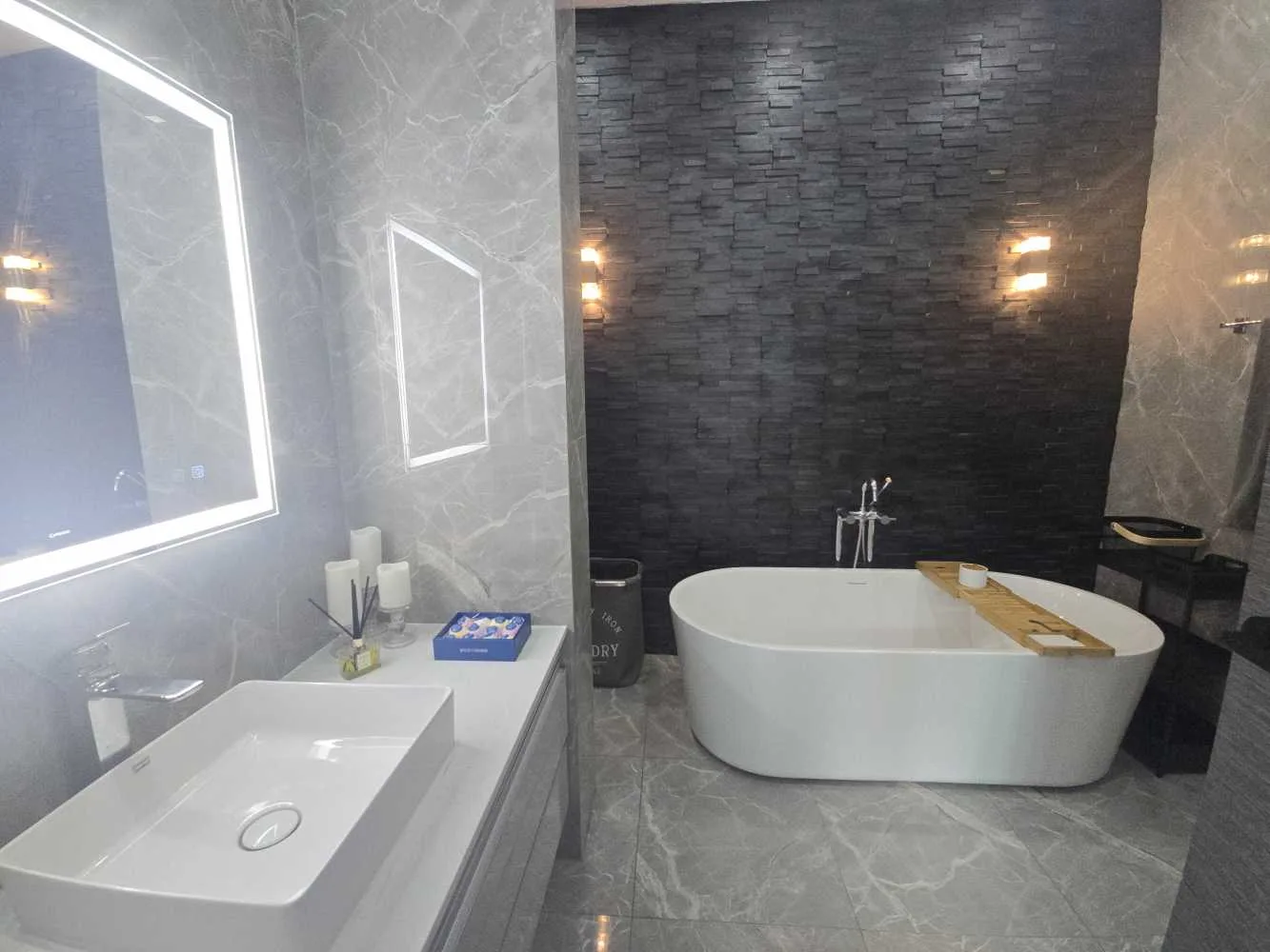Property image - full photo 14
