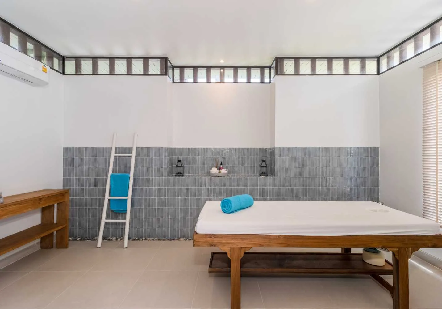 Property image - full photo 15