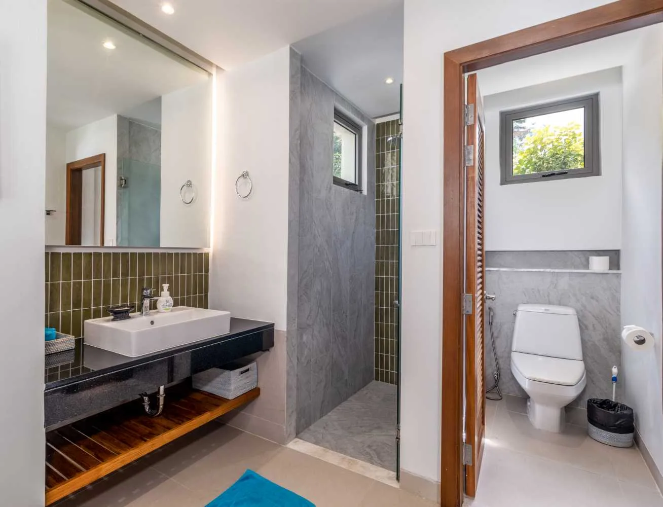 Property image - full photo 37