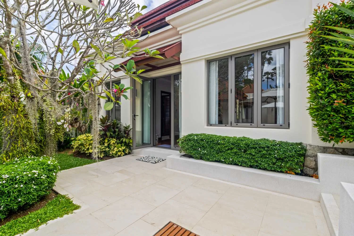 Property image - full photo 38