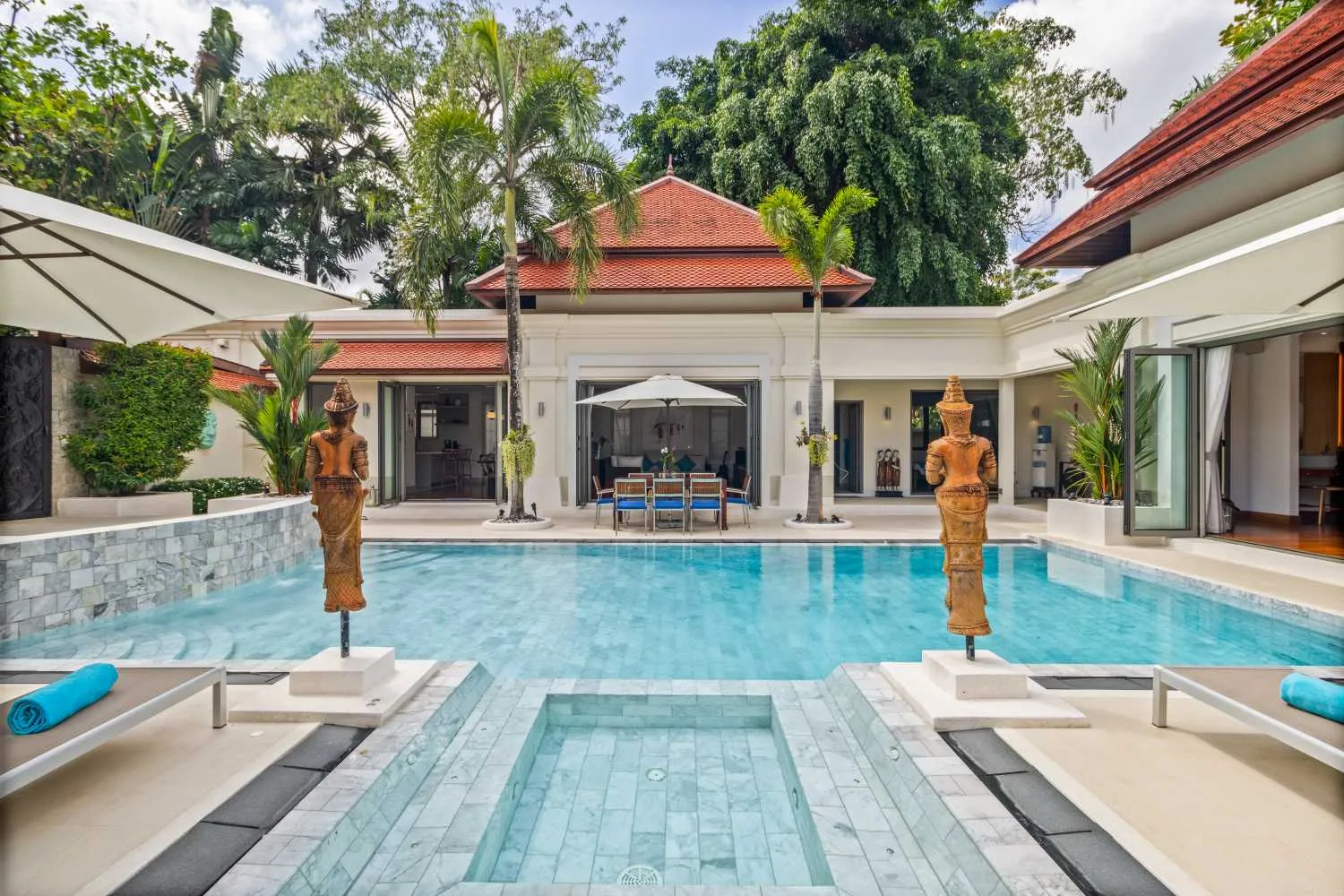 Property image - full photo 1