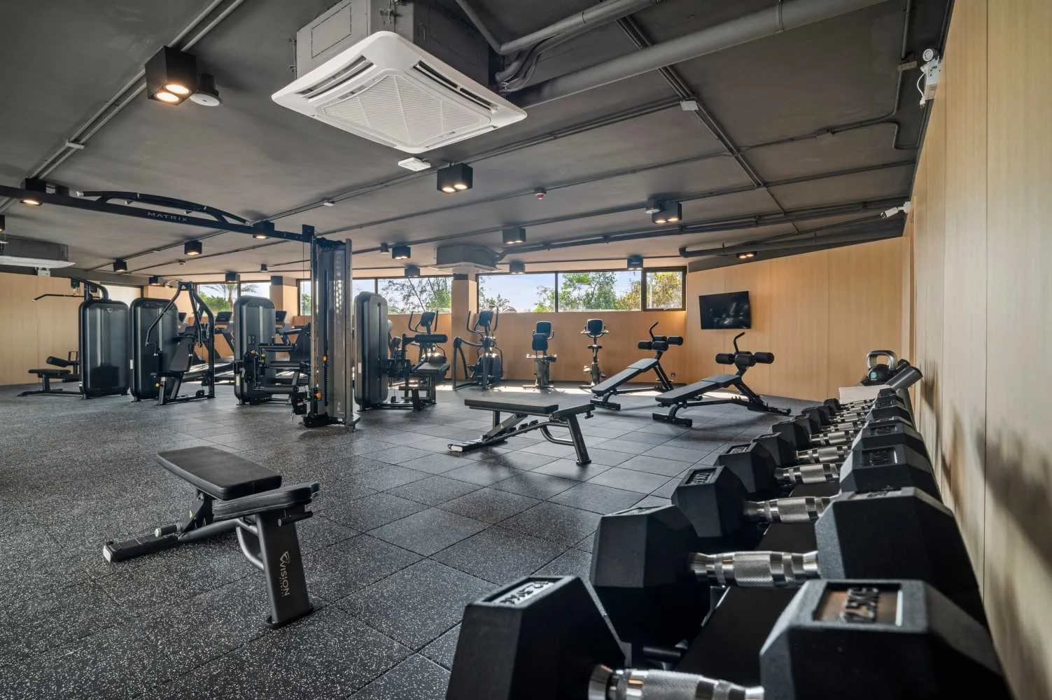 Property image - full photo 14