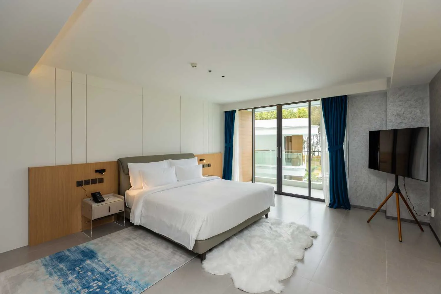Property image - full photo 3