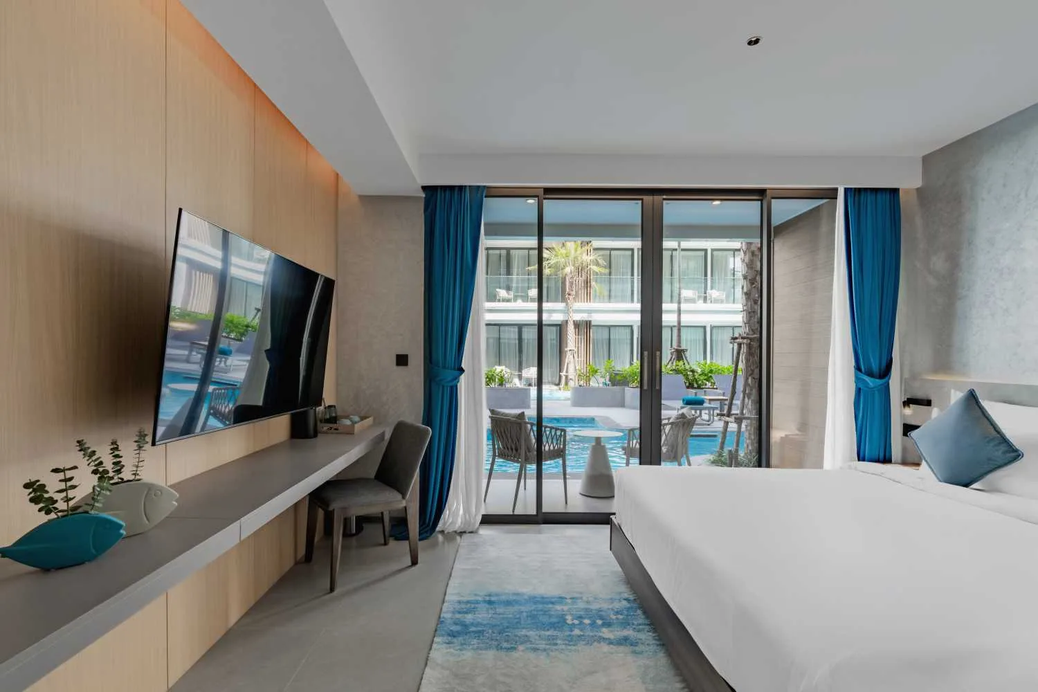 Property image - full photo 3