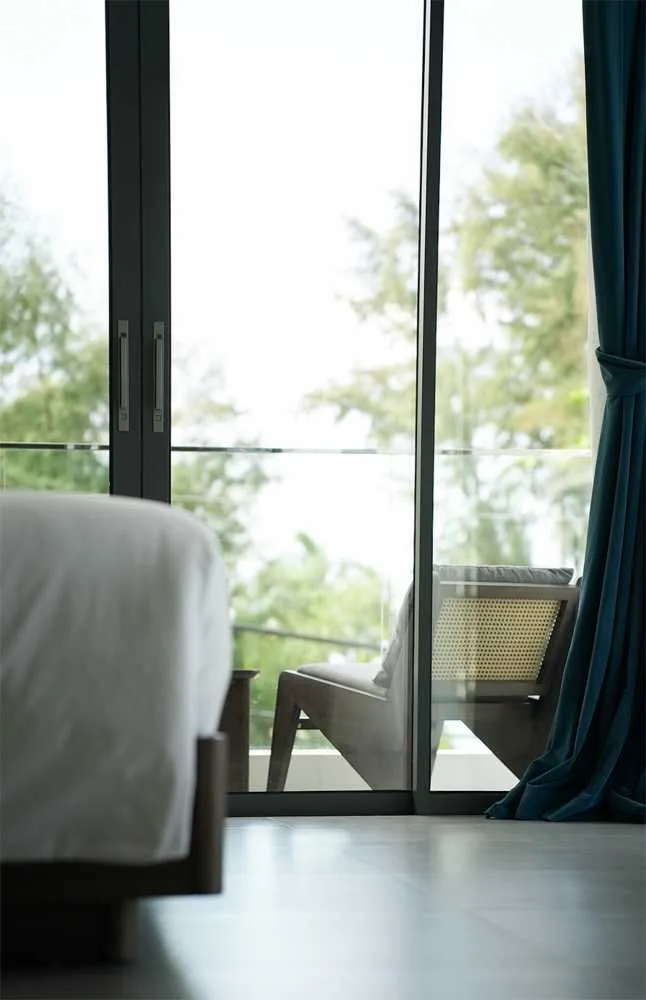 Property image - full photo 2