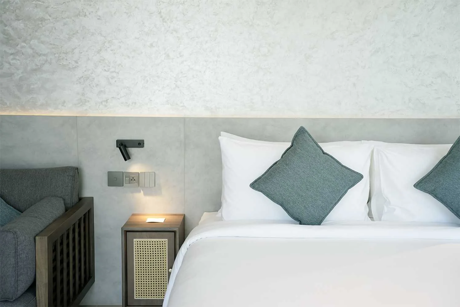 Property image - full photo 8