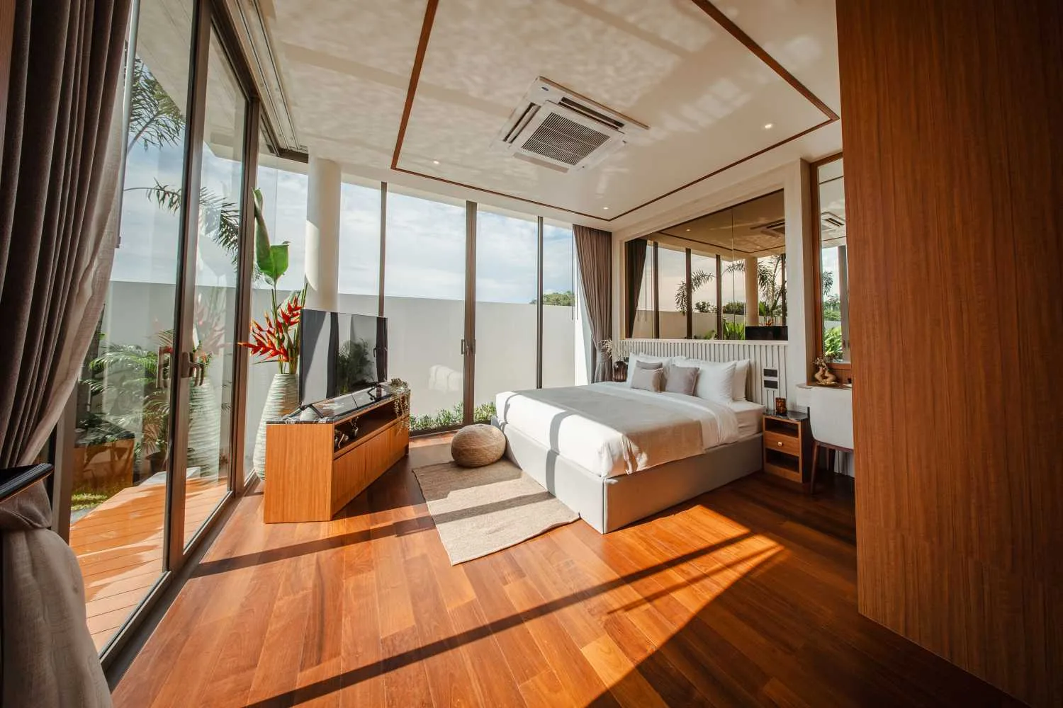 Property image - full photo 6