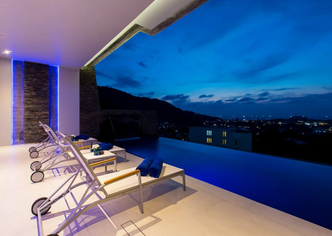 Property image - full photo 39