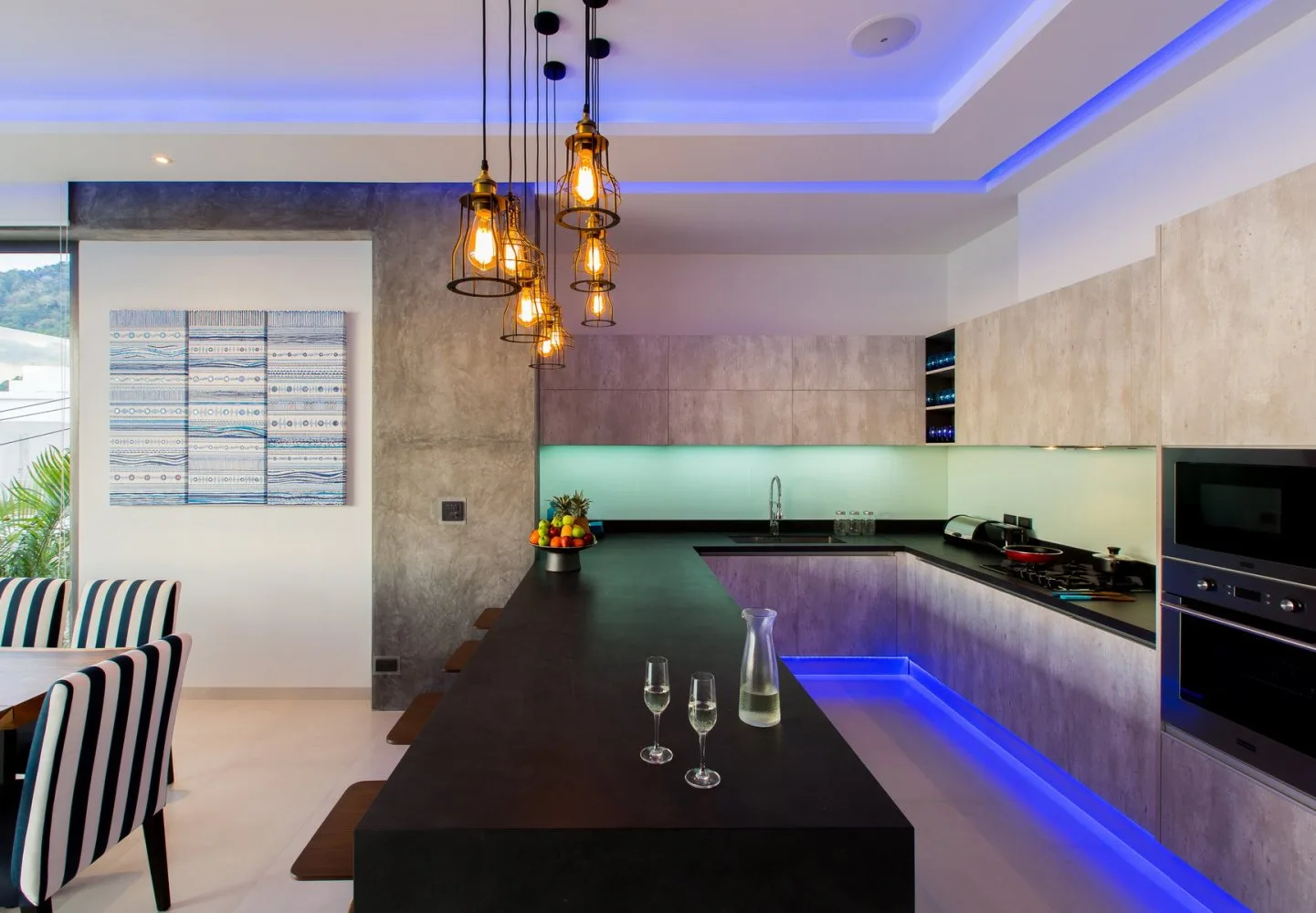 Property image - full photo 33