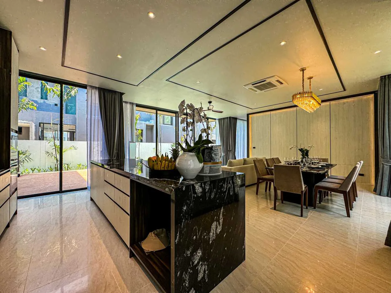 Property image - full photo 5