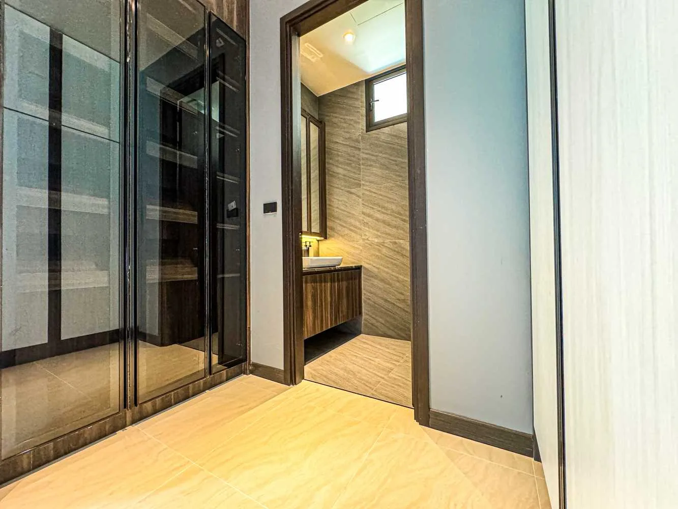 Property image - full photo 17