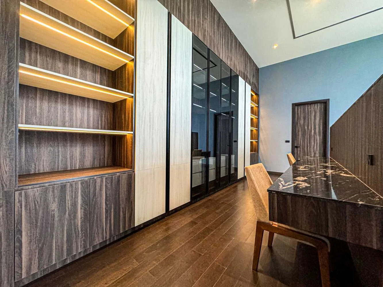 Property image - full photo 6