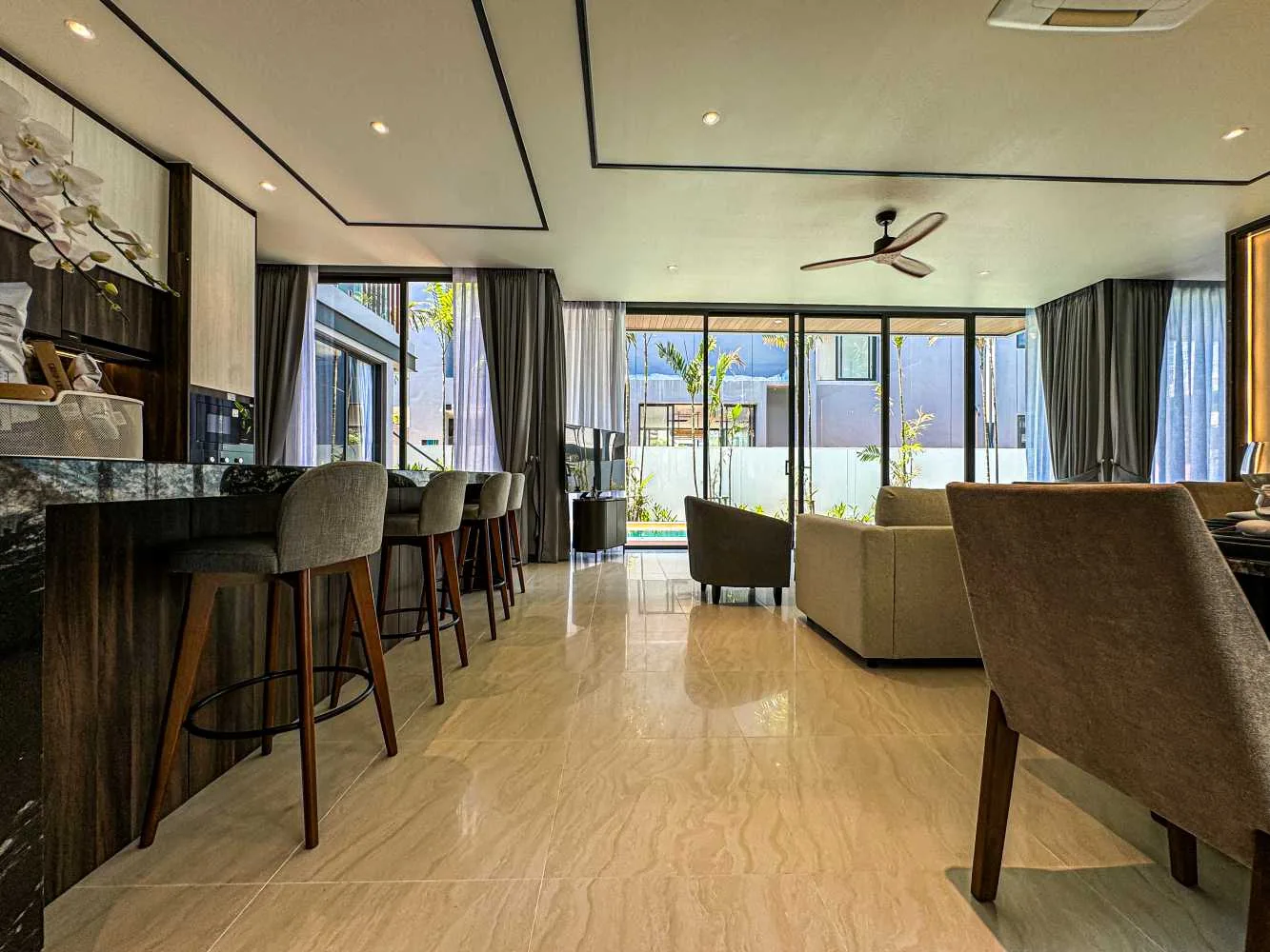 Property image - full photo 31