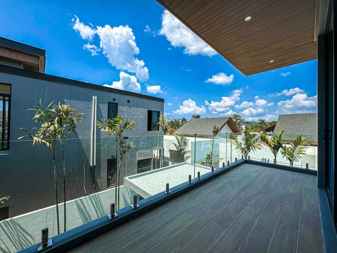 Property image - full photo 38