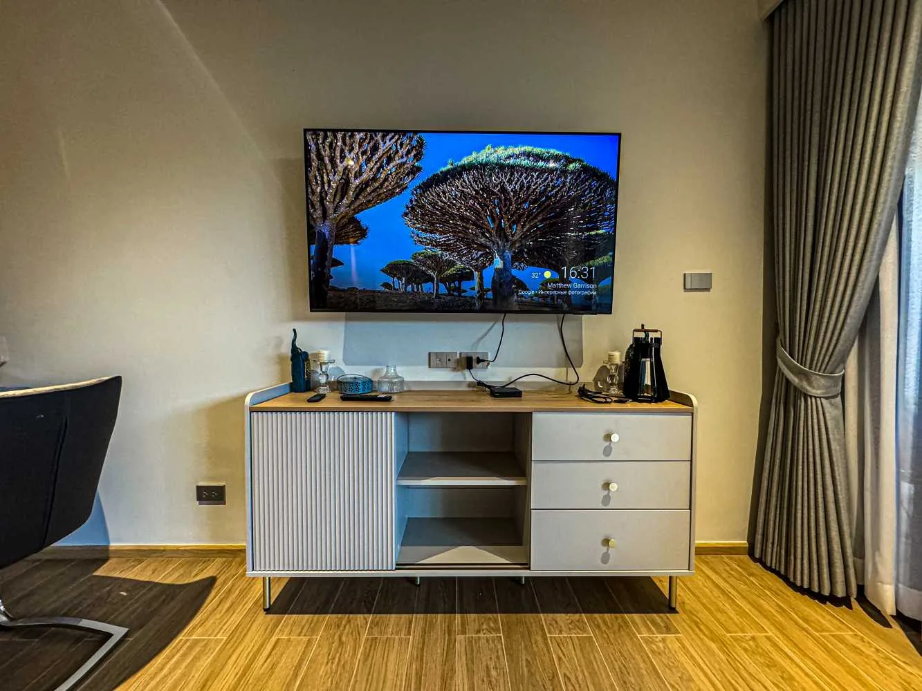 Property image - full photo 4