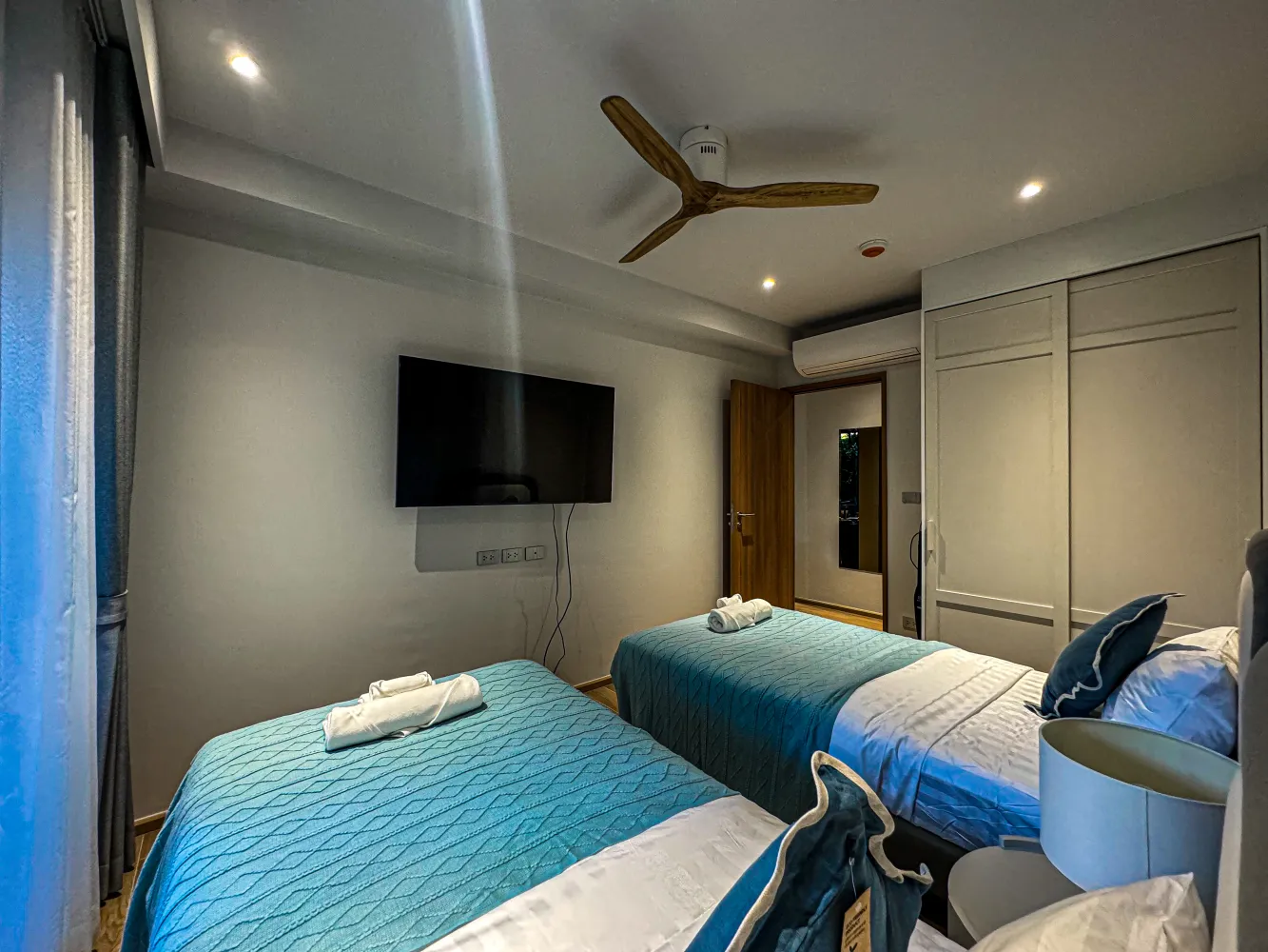 Property image - full photo 19