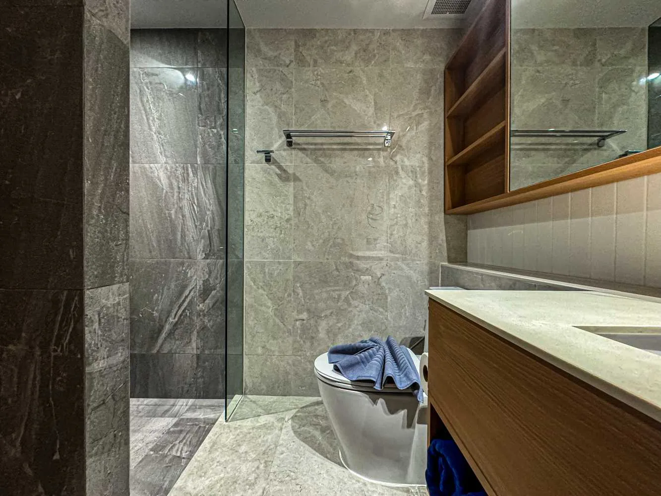 Property image - full photo 29