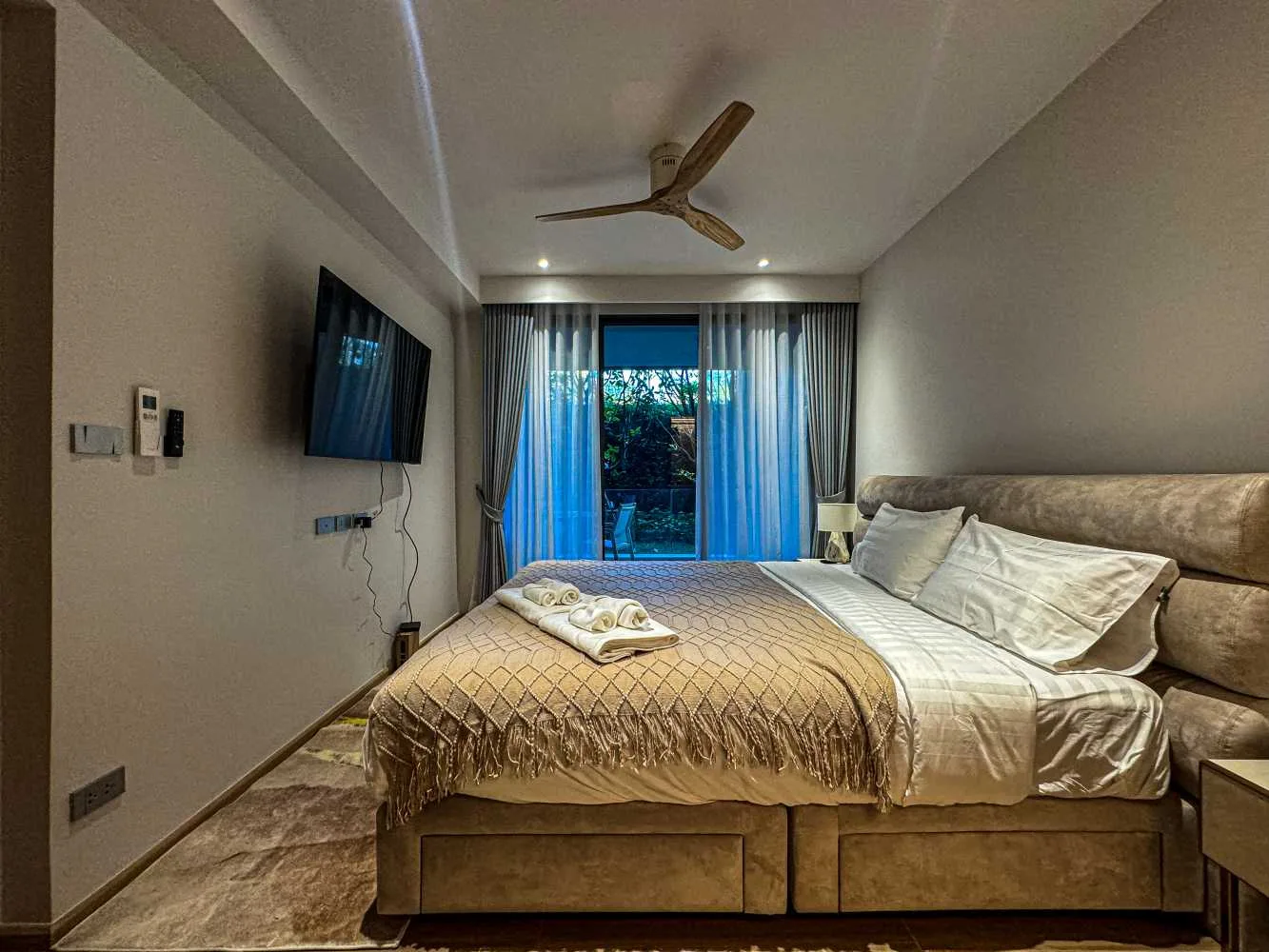 Property image - full photo 28
