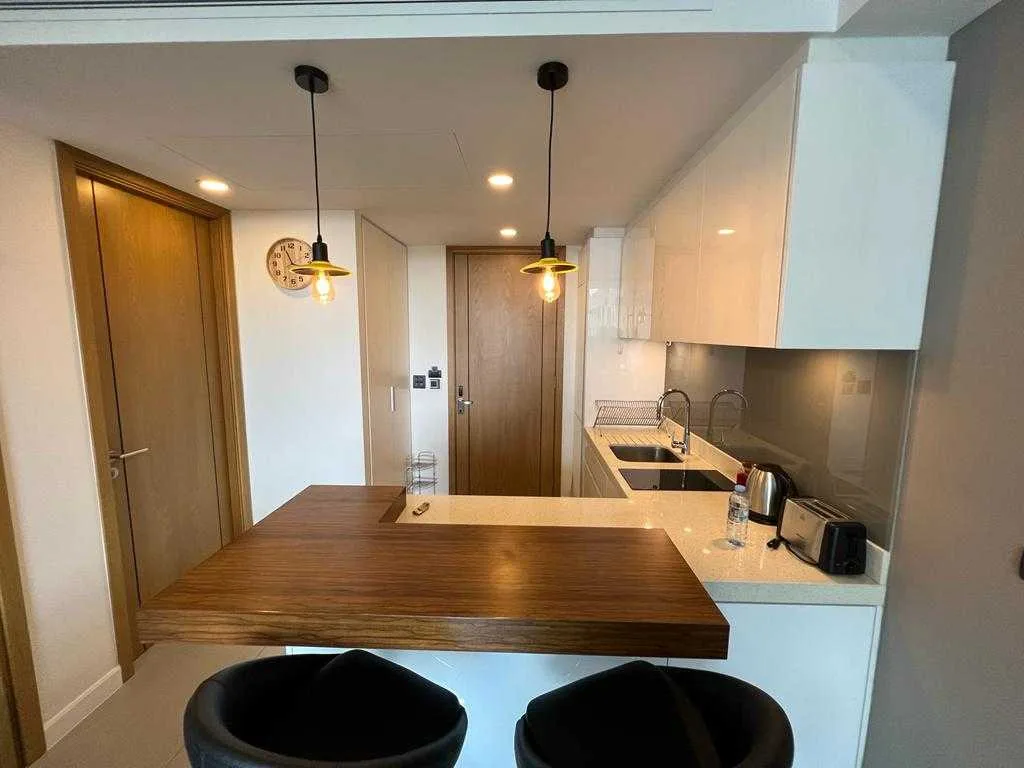 Property image - full photo 2