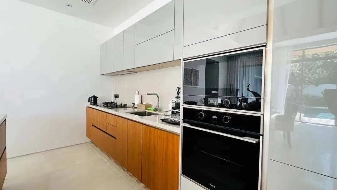 Property image - full photo 14