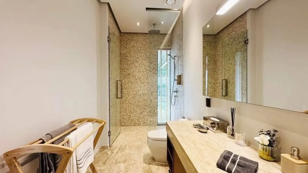 Property image - full photo 23