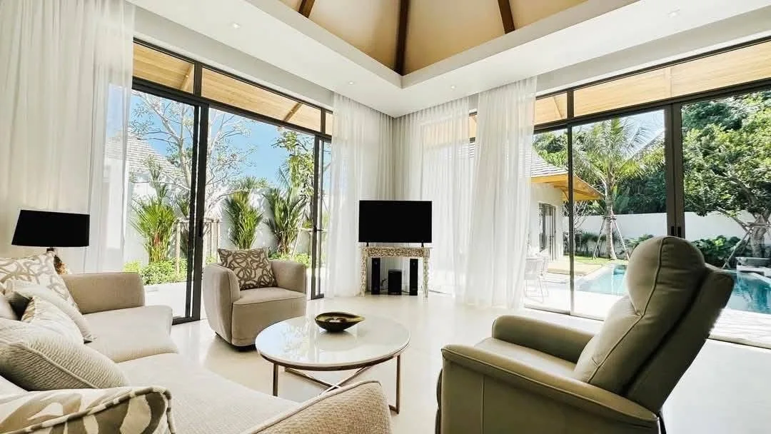 Property image - full photo 11