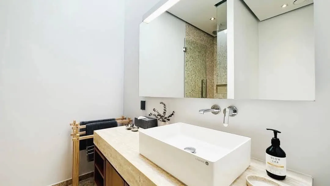 Property image - full photo 21
