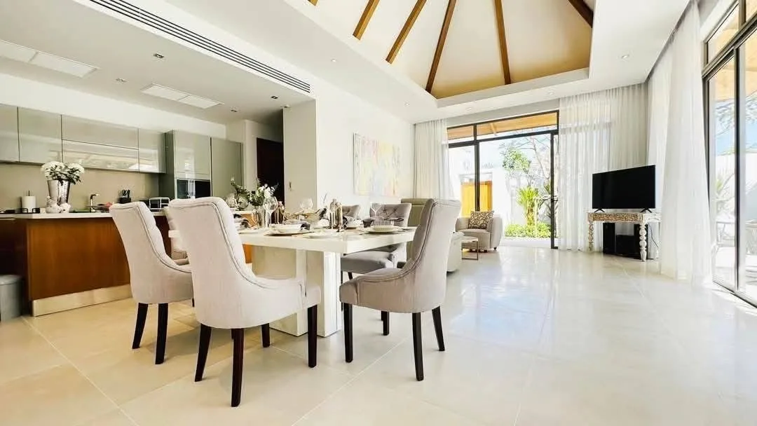 Property image - full photo 12