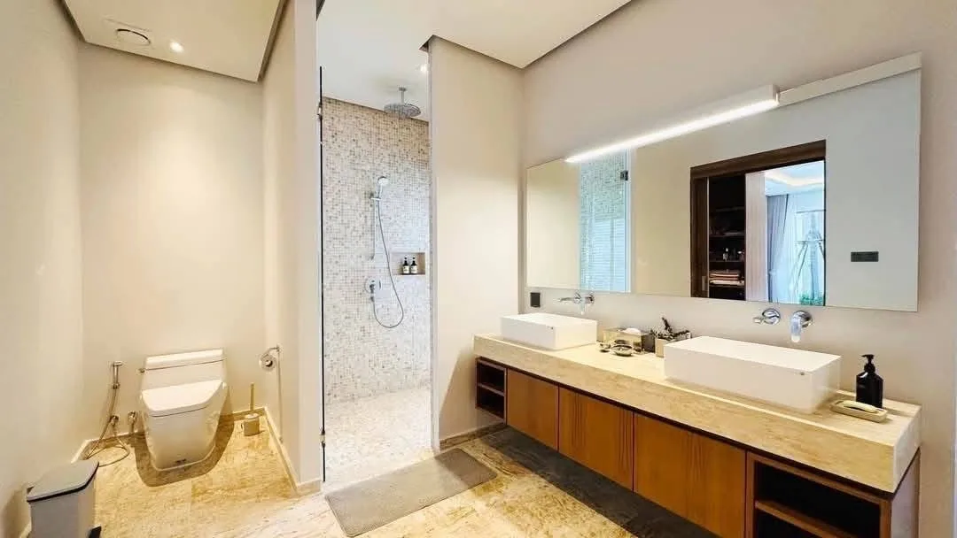 Property image - full photo 19