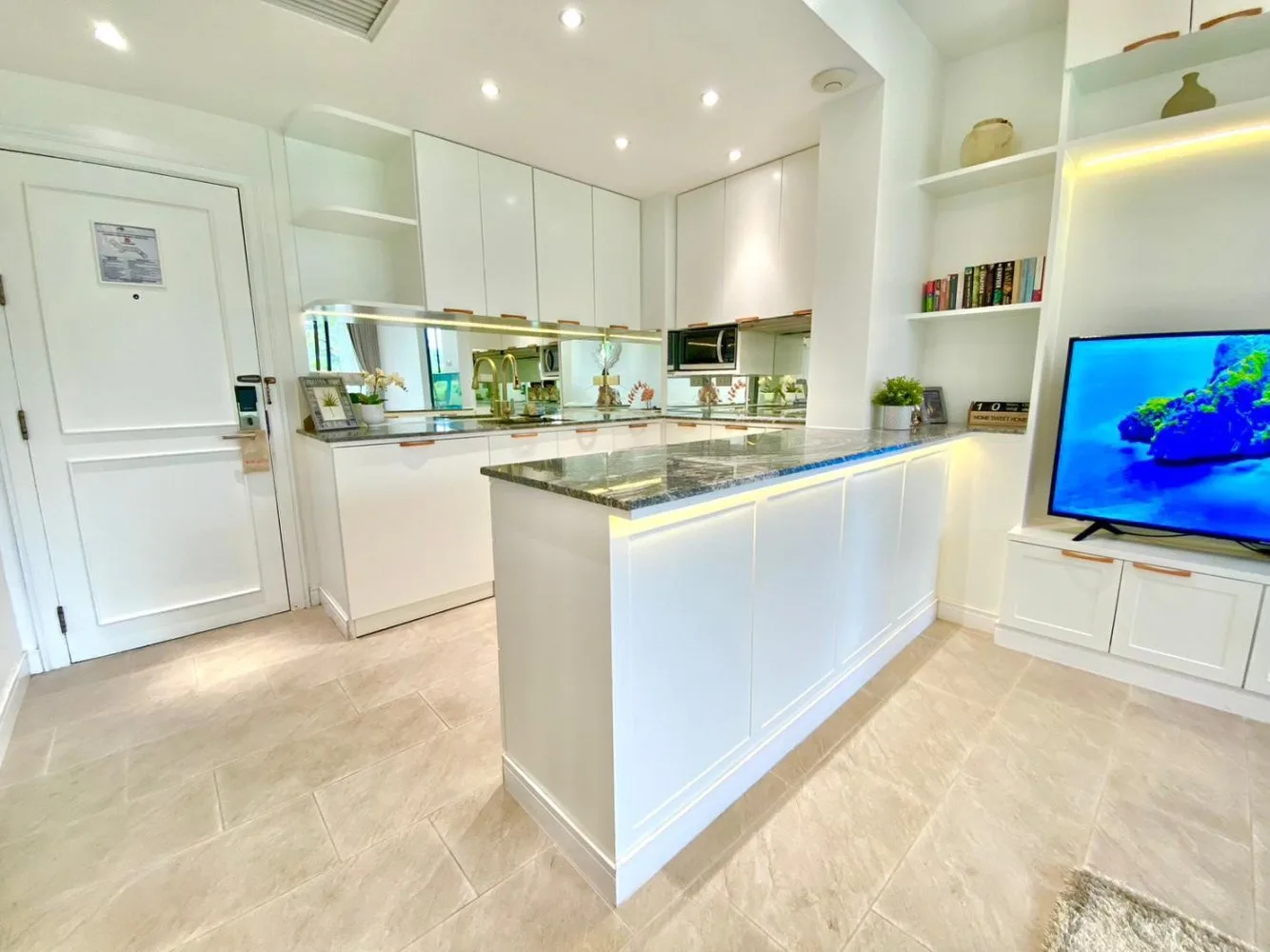 Property image - full photo 15