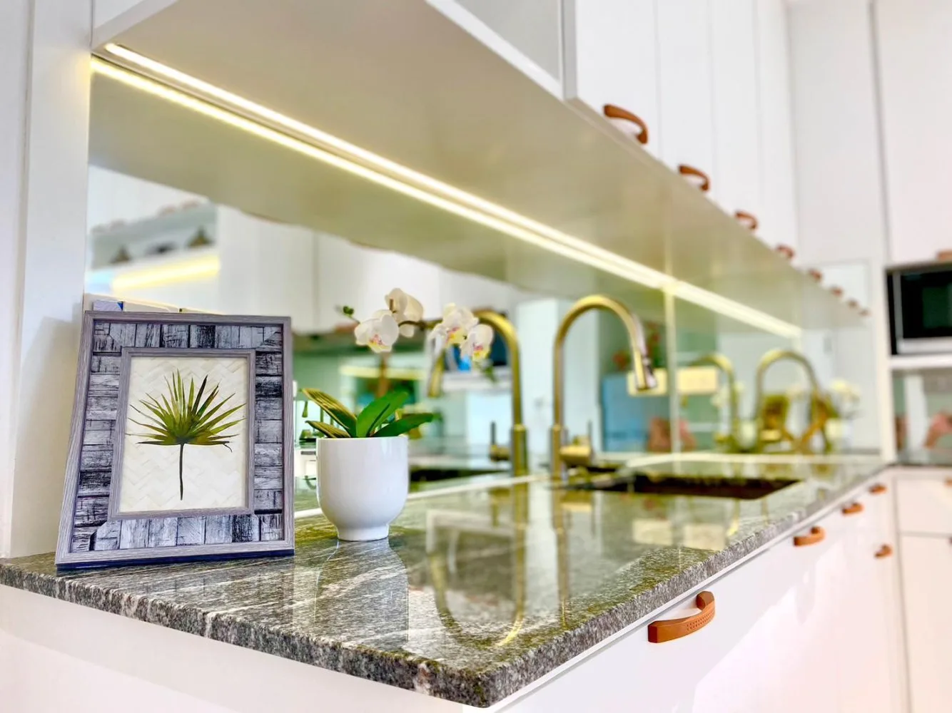 Property image - full photo 14