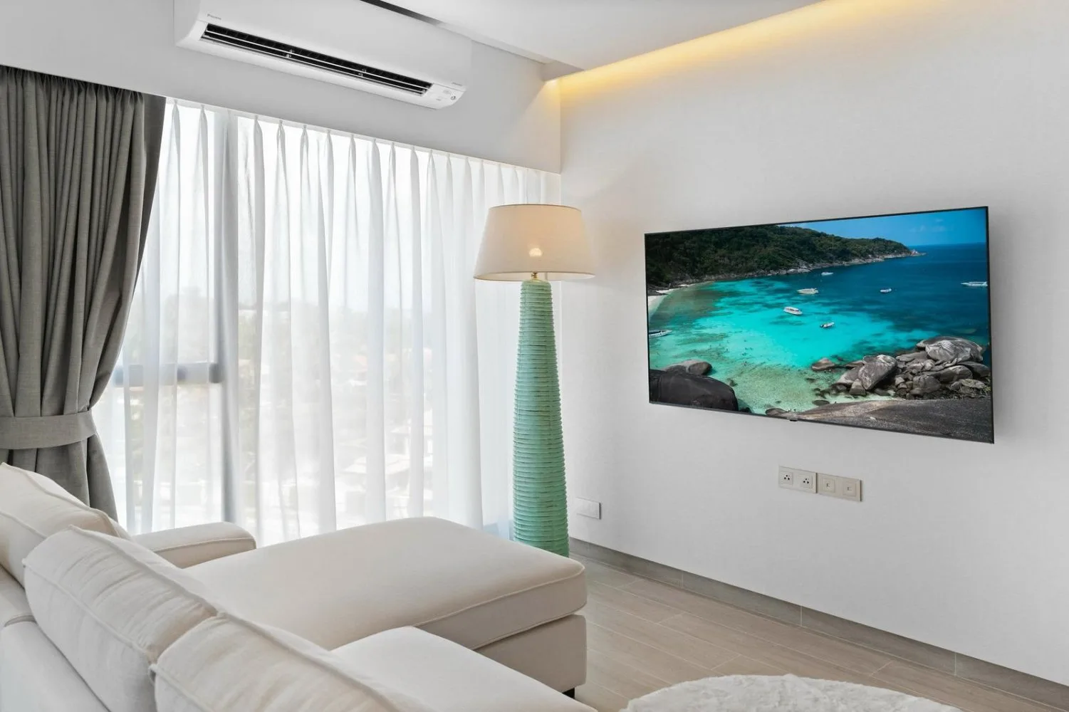 Property image - full photo 9