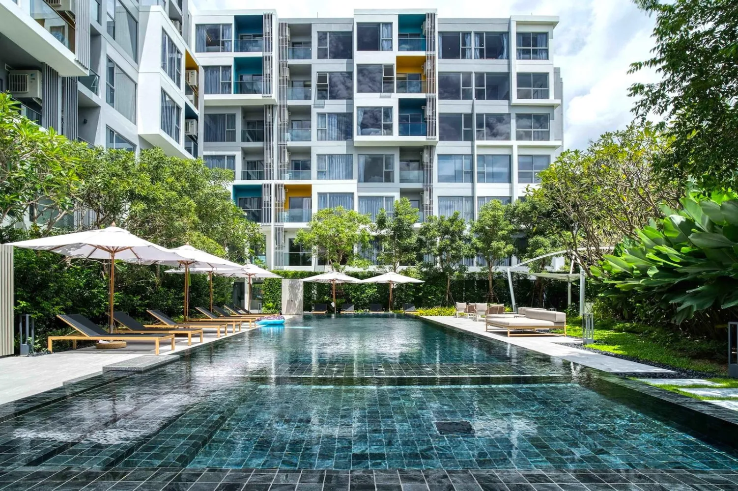 Property image - full photo 2