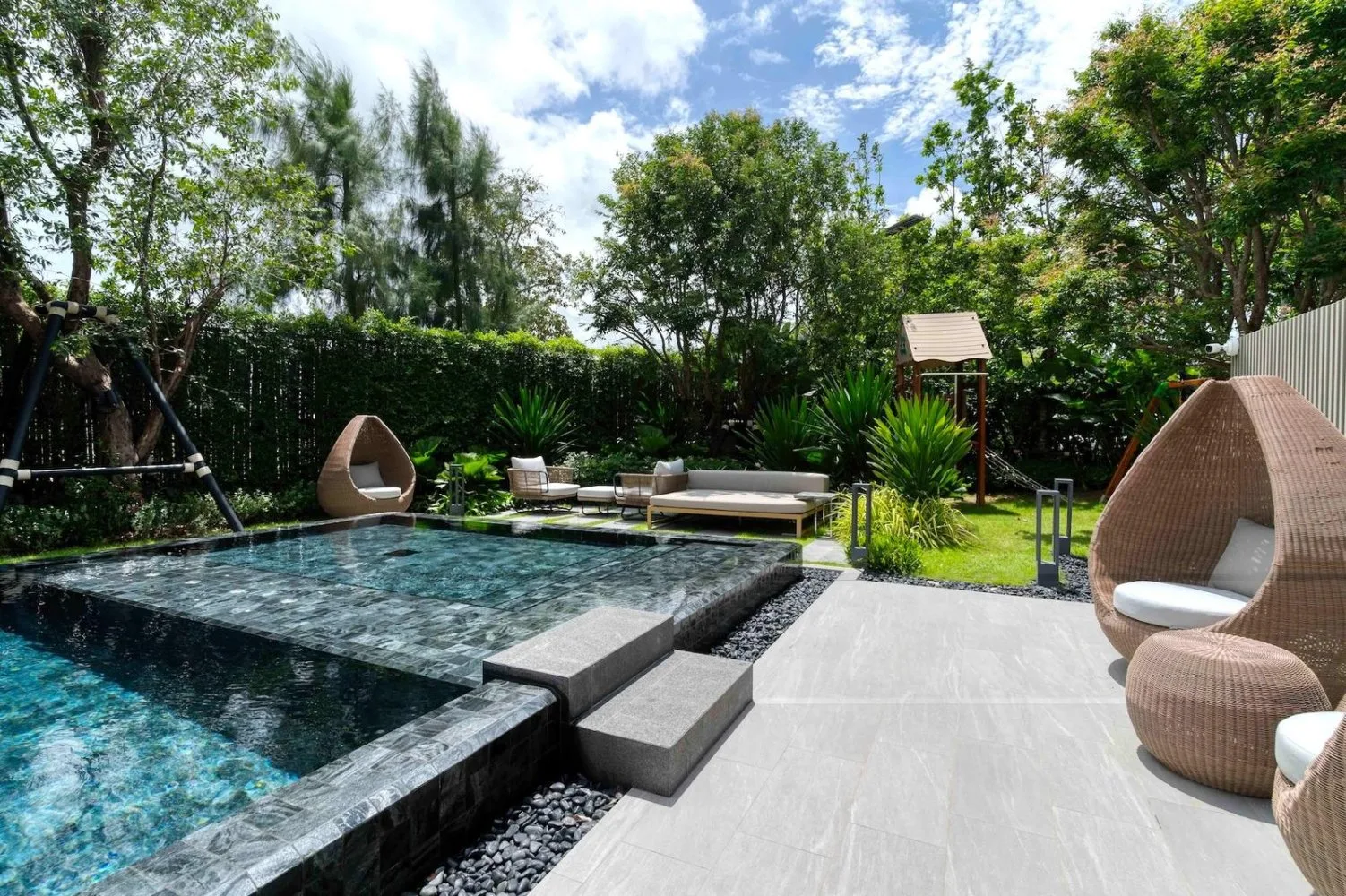 Property image - full photo 21