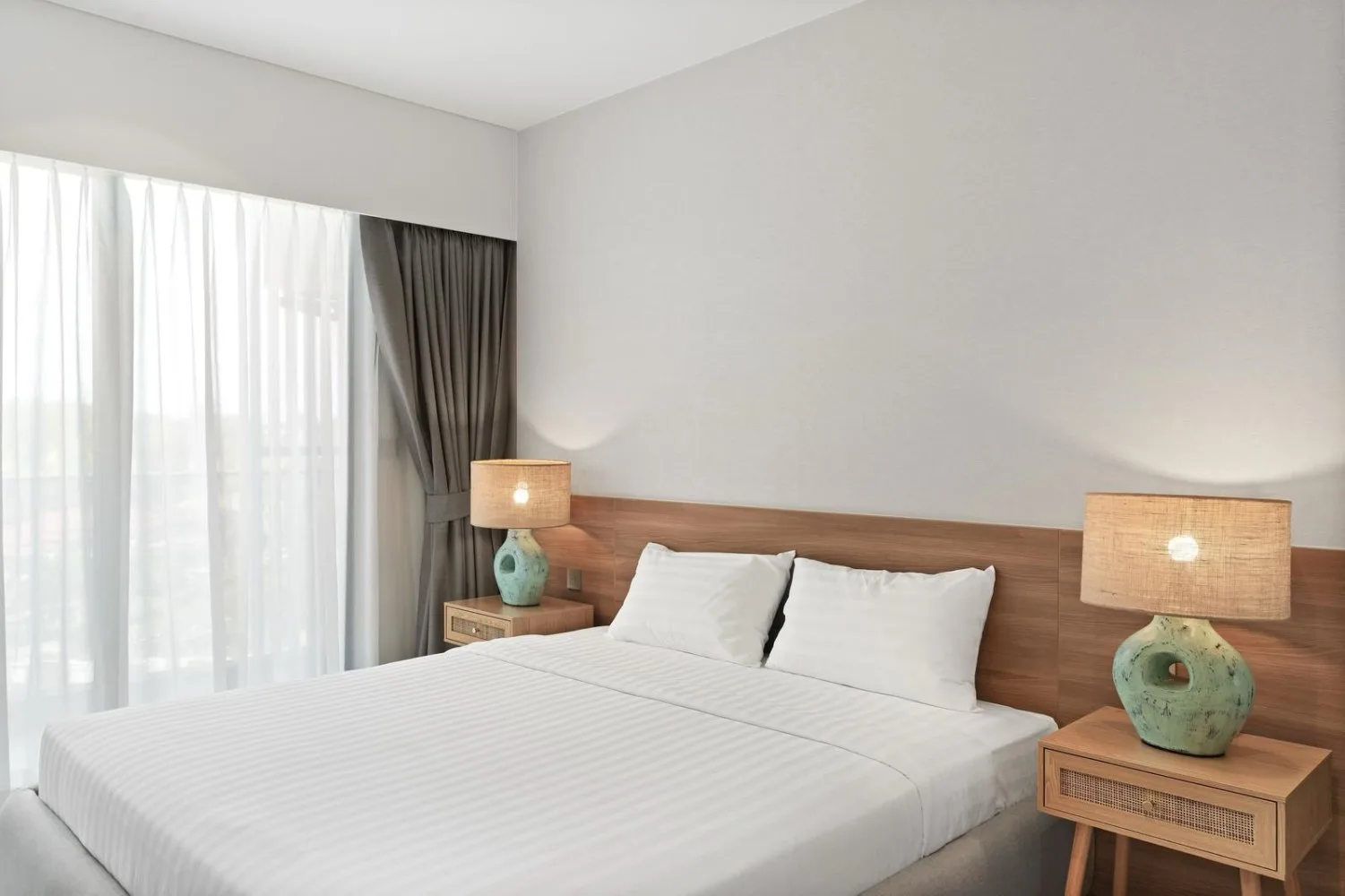 Property image - full photo 11