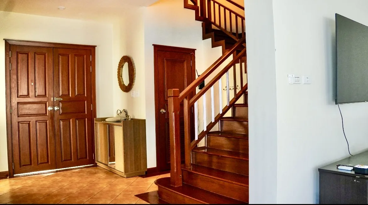 Property image - full photo 10