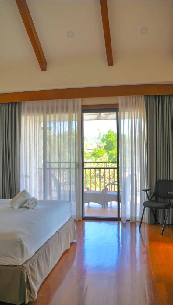 Property image - full photo 11